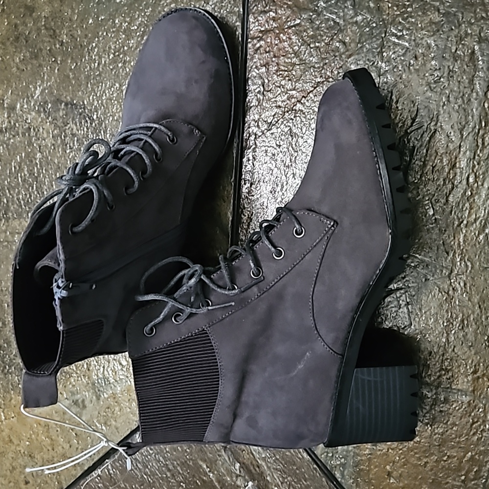 Market & Spruce Ankle Boots